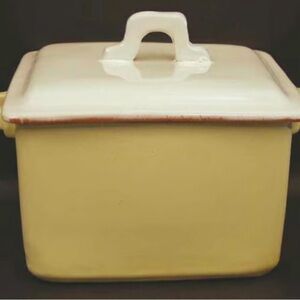 1.75 Quart Square Casserole with Lid